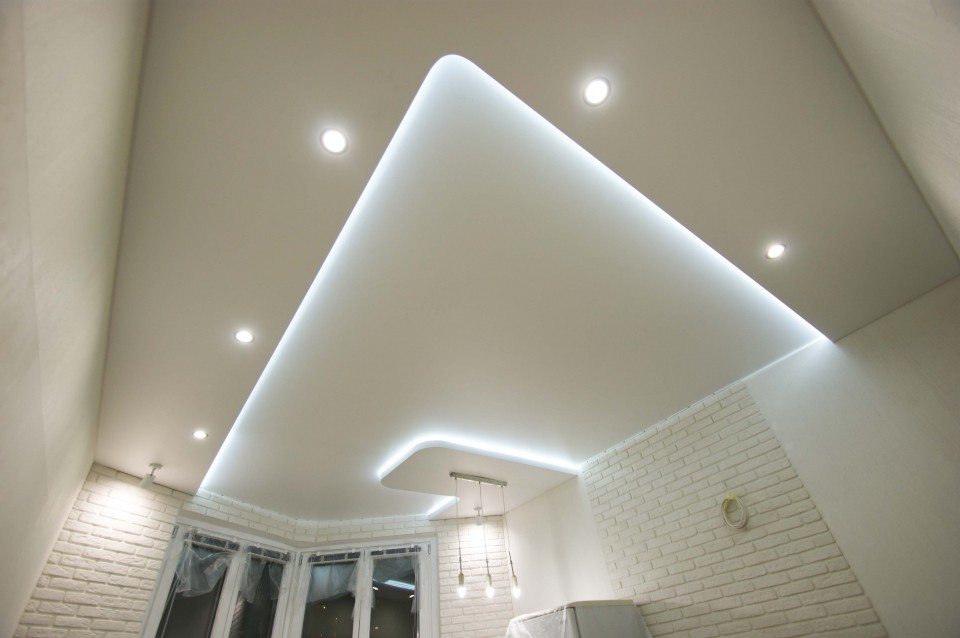 Заказать парящие натяжные потолки в г. Чистополь